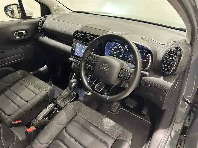 シトロエン シトロエン Ｃ３ エアクロス シャイン ブルーHDi 愛知県 2023(令5)年 5.1万km グレーⅡ Apple car play/社外地デジチューナー/置くだけ充電/ブラインドスポットモニター/純正ディスプレイオーディオ/社外前後ドライブレコーダー/プッシュスタート/バックモニター/クルーズコントロール/ETC