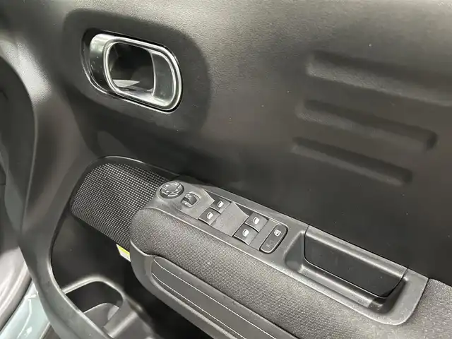 シトロエン シトロエン Ｃ３ エアクロス シャイン ブルーHDi 愛知県 2023(令5)年 5.1万km グレーⅡ Apple car play/社外地デジチューナー/置くだけ充電/ブラインドスポットモニター/純正ディスプレイオーディオ/社外前後ドライブレコーダー/プッシュスタート/バックモニター/クルーズコントロール/ETC