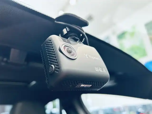 メルセデス・ベンツ ＣＬＳ２２０ｄ スポーツ エクスクルーシブPKG 大阪府 2018(平30)年 3.1万km ダイヤモンドホワイト レーダーセーフティ/サンルーフ/赤黒革/メモリ付きパワーシート/エアシートヒーター/純正ナビ/TV/360度カメラ/applecarplay/ACC/HUD/ブラインドスポット/純正19インチAW/LEDヘッドライト/アンビエントライト/ブルメスター/電動リアゲート