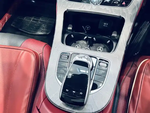 メルセデス・ベンツ ＣＬＳ２２０ｄ スポーツ エクスクルーシブPKG 大阪府 2018(平30)年 3.1万km ダイヤモンドホワイト レーダーセーフティ/サンルーフ/赤黒革/メモリ付きパワーシート/エアシートヒーター/純正ナビ/TV/360度カメラ/applecarplay/ACC/HUD/ブラインドスポット/純正19インチAW/LEDヘッドライト/アンビエントライト/ブルメスター/電動リアゲート