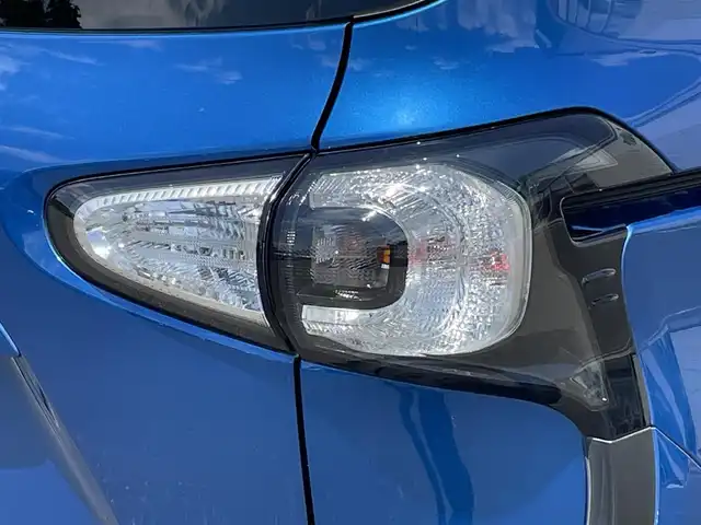 トヨタ シエンタ G 岩手県 2016(平28)年 9.1万km コバルトブルーメタリック 禁煙車/ワンオーナー/両側パワースライドドア/純正ナビ/→フルセグTV/Bluetooth/CD/DVD/FM/AM/バックカメラ/ステアリングスイッチ（ナビ連動）/衝突軽減ブレーキ/レーンアシスト/横滑り防止装置/ビルトインETC/電動格納ミラー/ウィンカーミラー/〇プッシュスタート/〇フロアマット/〇ドアバイザー/取扱説明書/スペアキー/冬タイヤ社外アルミホイール車載