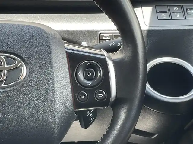 トヨタ シエンタ G 岩手県 2016(平28)年 9.1万km コバルトブルーメタリック 禁煙車/ワンオーナー/両側パワースライドドア/純正ナビ/→フルセグTV/Bluetooth/CD/DVD/FM/AM/バックカメラ/ステアリングスイッチ（ナビ連動）/衝突軽減ブレーキ/レーンアシスト/横滑り防止装置/ビルトインETC/電動格納ミラー/ウィンカーミラー/〇プッシュスタート/〇フロアマット/〇ドアバイザー/取扱説明書/スペアキー/冬タイヤ社外アルミホイール車載