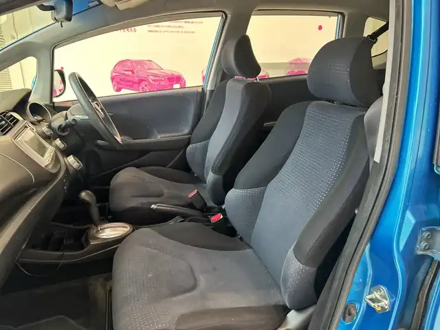 ホンダ フィット G ハイウェイ エディション 埼玉県 2009(平21)年 8.9万km ブリリアントスカイメタリック 純正ナビ/　　CD/AUX/ETC/リモコンキー/禁煙車