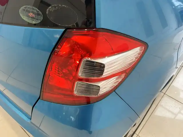 ホンダ フィット G ハイウェイ エディション 埼玉県 2009(平21)年 8.9万km ブリリアントスカイメタリック 純正ナビ/　　CD/AUX/ETC/リモコンキー/禁煙車