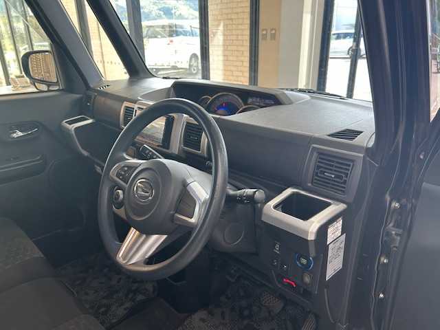 ダイハツ ウェイク X ファインセレクション SA 高知県 2015(平27)年 9.9万km ブラックマイカメタリック (株)IDOMが運営する【じしゃロン高知店】の自社ローン専用車両になります。こちらは現金またはオートローンご利用時の価格です。自社ローンご希望の方は別途その旨お申付け下さい/社外ＳＤナビ/（AM/FM/CD/DVD/BT)/バックカメラ　/フルセグＴＶ　/ＥＴＣ　/スマートキー　/スペアキー　/片側パワースライドドア　/ＬＥＤヘッドライト　/オートライト　/純正フロアマット　/衝突安全軽減ブレーキ　/電動格納ミラー