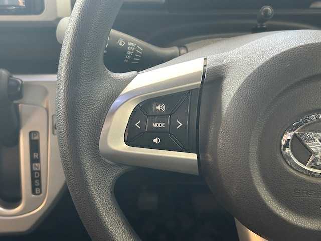 ダイハツ ウェイク X ファインセレクション SA 高知県 2015(平27)年 9.9万km ブラックマイカメタリック (株)IDOMが運営する【じしゃロン高知店】の自社ローン専用車両になります。こちらは現金またはオートローンご利用時の価格です。自社ローンご希望の方は別途その旨お申付け下さい/社外ＳＤナビ/（AM/FM/CD/DVD/BT)/バックカメラ　/フルセグＴＶ　/ＥＴＣ　/スマートキー　/スペアキー　/片側パワースライドドア　/ＬＥＤヘッドライト　/オートライト　/純正フロアマット　/衝突安全軽減ブレーキ　/電動格納ミラー