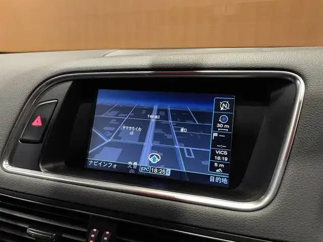 アウディ Ｑ５ 2．0 TFSI クワトロ 愛知県 2010(平22)年 9.2万km ファントムブラックパールエフェクト 純正メモリナビ/バックカメラ/フルセグTV/Bluetooth/クルーズコントロール/黒革シート/シートヒーター/メモリ付きパワーシート/アドバンストキー/パワーバックドア/HIDヘッドライト/純正18インチAW/保証書/取説/スペアキー