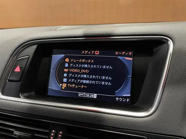 アウディ Ｑ５ 2．0 TFSI クワトロ 愛知県 2010(平22)年 9.2万km ファントムブラックパールエフェクト 純正メモリナビ/バックカメラ/フルセグTV/Bluetooth/クルーズコントロール/黒革シート/シートヒーター/メモリ付きパワーシート/アドバンストキー/パワーバックドア/HIDヘッドライト/純正18インチAW/保証書/取説/スペアキー