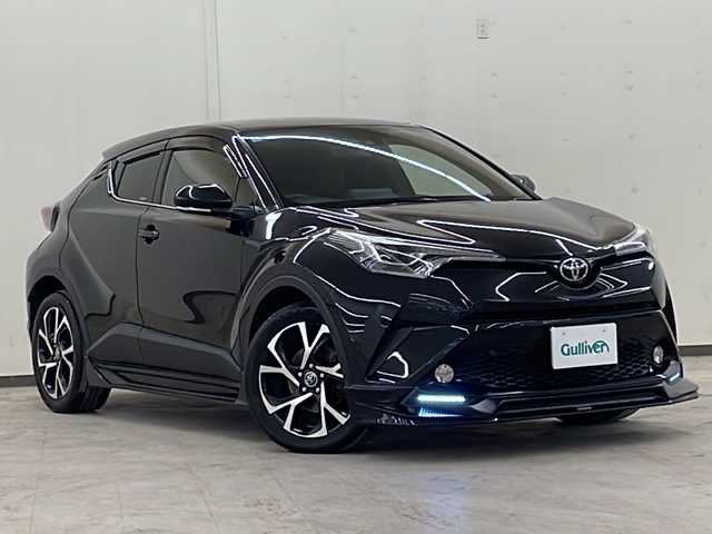 トヨタ Ｃ－ＨＲ G－T 道央・札幌 2017(平29)年 11.4万km ブラックマイカ /4WD//純正SDナビ/（CD、DVD、BT、HDMI、SD、ラジオ、フルセグ）//衝突被害軽減システム//純正エンジンスターター//バックカメラ//コーナーセンサー//レーンキープアシスト//オートライト//オートハイビーム//クルーズコントロール//シートヒーター（運転席・助手席）//ビルトインETC2.0//オートエアコン//横滑り防止装置//オートホールド//スペアキー1本//新車時保証書//取扱説明書