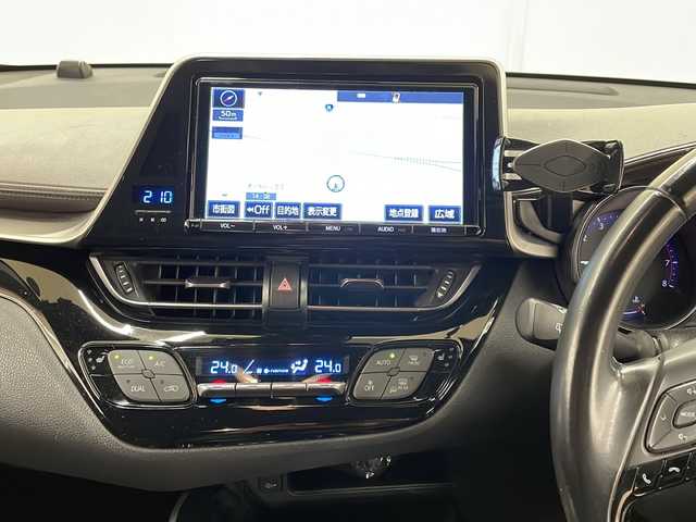 トヨタ Ｃ－ＨＲ G－T 道央・札幌 2017(平29)年 11.4万km ブラックマイカ /4WD//純正SDナビ/（CD、DVD、BT、HDMI、SD、ラジオ、フルセグ）//衝突被害軽減システム//純正エンジンスターター//バックカメラ//コーナーセンサー//レーンキープアシスト//オートライト//オートハイビーム//クルーズコントロール//シートヒーター（運転席・助手席）//ビルトインETC2.0//オートエアコン//横滑り防止装置//オートホールド//スペアキー1本//新車時保証書//取扱説明書
