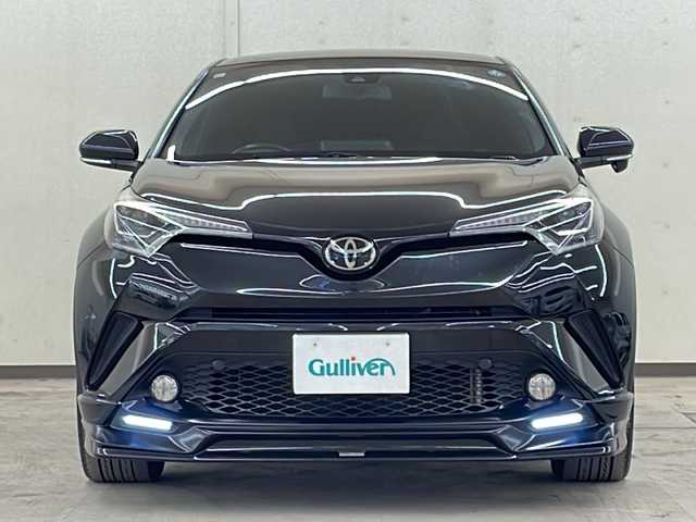 トヨタ Ｃ－ＨＲ G－T 道央・札幌 2017(平29)年 11.4万km ブラックマイカ /4WD//純正SDナビ/（CD、DVD、BT、HDMI、SD、ラジオ、フルセグ）//衝突被害軽減システム//純正エンジンスターター//バックカメラ//コーナーセンサー//レーンキープアシスト//オートライト//オートハイビーム//クルーズコントロール//シートヒーター（運転席・助手席）//ビルトインETC2.0//オートエアコン//横滑り防止装置//オートホールド//スペアキー1本//新車時保証書//取扱説明書