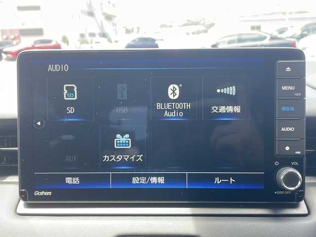 ホンダ ヴェゼル ハイブリッド e:HEV Z 山口県 2022(令4)年 4.4万km プラチナホワイトパール 禁煙車/ワンオーナー/純正メモリナビ/(CD/DVD/USB/Bluetooth/フルセグTV)/バックカメラ/ビルトインETC/衝突軽減ブレーキ/レーンキープアシスト/レーダークルーズコントロール/ブラインドスポットモニター/コーナーセンサー/パワーバックドア/パドルシフト/ステアリングスイッチ/ハンドルヒーター/ハーフレザーシート/前席シートヒーター/オートライト/LEDヘッドランプ/フォグランプ/プッシュスタート/スマートキー×２/純正アルミホイール/純正フロアマット/取扱説明書/保証書
