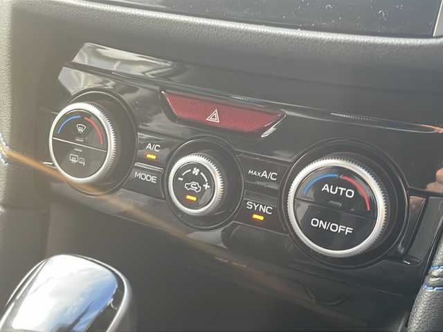 スバル ＸＶ ハイブリッド アドバンス 長野県 2020(令2)年 3.8万km クリスタルホワイトP ・ダイアトーンサウンド8インチナビゲーション/CD DVD フルセグTV Bluetooth/・バックカメラ/・ETC/・アイサイト/・レーダークルーズコントロール/・ブラインドスポットモニター/・レーンキープアシスト/・オートハイビーム/・革シート/・LEDヘッドライト/・オートライト/・運転席メモリーシート/・シートヒーター(D/N)/・パワーシート(D/N)/・純正18インチアルミホイール/・ルーフレール/・パドルシフト/・ステアリングリモコン/・ウィンカーミラー/・電動格納ミラー/・フロアマット/・スマートキー/・エンジンプッシュスタート/・ドアバイザー