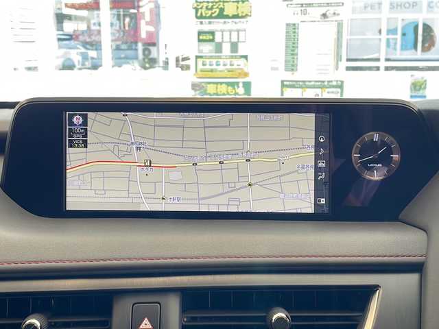 レクサス ＵＸ 200 Fスポーツ 岐阜県 2020(令2)年 3.3万km ホワイトノーヴァガラスフレーク ワンオーナー/ムーンルーフ/パノラミックビューモニター/3眼LEDヘッドライト/ブラインドスポットモニター/ヘッドアップディスプレイ/レーダークルーズコントロール/フルセグTV/ブレーキホールド/アクティブスタビリティコントロール/メモリーシート/電動リアゲート/ステアリングヒーター/前席シートヒーター/リヤ・クロス・トラフィック・アラート/ドライブレコーダー/ETC2.0/スペアキー/アイドリングストップ/純正フロアマット/オートライト/オートマチックハイビーム/ABS/レーンキープアシスト