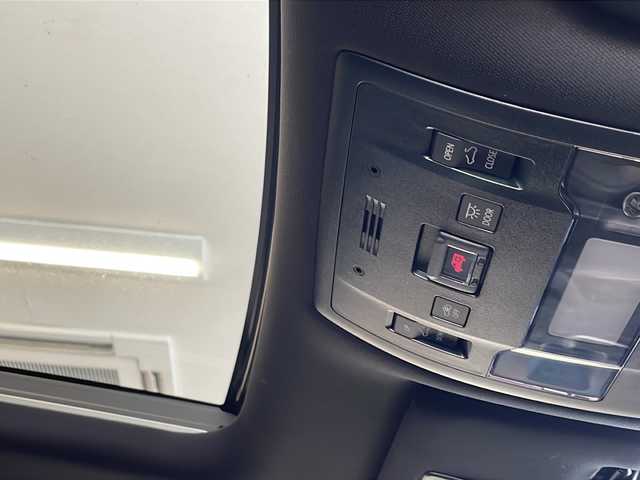 レクサス ＵＸ 200 Fスポーツ 岐阜県 2020(令2)年 3.3万km ホワイトノーヴァガラスフレーク ワンオーナー/ムーンルーフ/パノラミックビューモニター/3眼LEDヘッドライト/ブラインドスポットモニター/ヘッドアップディスプレイ/レーダークルーズコントロール/フルセグTV/ブレーキホールド/アクティブスタビリティコントロール/メモリーシート/電動リアゲート/ステアリングヒーター/前席シートヒーター/リヤ・クロス・トラフィック・アラート/ドライブレコーダー/ETC2.0/スペアキー/アイドリングストップ/純正フロアマット/オートライト/オートマチックハイビーム/ABS/レーンキープアシスト