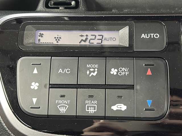 ホンダ Ｎ ＢＯＸ 2トーン カスタム G Lパッケージ 宮城県 2015(平27)年 8.4万km プレミアムベルベットパープル・パール 禁煙車/あんしんパッケージ/・シティブレーキアクティブシステム/・サイドエアバック/両側パワースライドドア/純正SDナビ/・CD.DVD.SD.BT/フルセグTV/バックモニター/オートライト/ETC/社外ドライブレコーダー（FR）/HIDヘッドライト/フォグランプ/プッシュスタート/スマートキー2個/後席ロールサンシェード/純正15インチアルミホイール/純正フロアマット