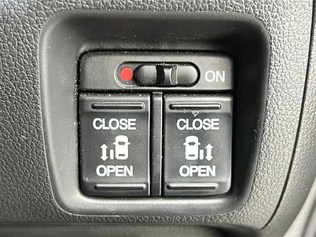 ホンダ Ｎ ＢＯＸ 2トーン カスタム G Lパッケージ 宮城県 2015(平27)年 8.4万km プレミアムベルベットパープル・パール 禁煙車/あんしんパッケージ/・シティブレーキアクティブシステム/・サイドエアバック/両側パワースライドドア/純正SDナビ/・CD.DVD.SD.BT/フルセグTV/バックモニター/オートライト/ETC/社外ドライブレコーダー（FR）/HIDヘッドライト/フォグランプ/プッシュスタート/スマートキー2個/後席ロールサンシェード/純正15インチアルミホイール/純正フロアマット