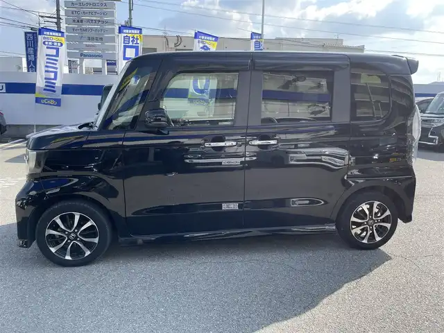 ホンダ Ｎ ＢＯＸ カスタム G L ホンダセンシング 兵庫県 2017(平29)年 10.3万km クリスタルブラックパール 禁煙車/ホンダセンシング/・衝突軽減ブレーキ〈CMBS〉/・誤発進抑制機能/・後方誤発進抑制機能/・歩行者事故低減ステアリング/・路外逸脱抑制機能/・ACC〈アダプティブ・クルーズ・コントロール〉/・LKAS〈車線維持支援システム〉/・オートハイビーム/・先行車発進お知らせ機能、標識認識機能/社外ナビ/・AVN138M/・CD/ワンセグ/バックカメラ/左側パワースライドドア/スペアキー/LEDヘッドライト/ビルトインETC