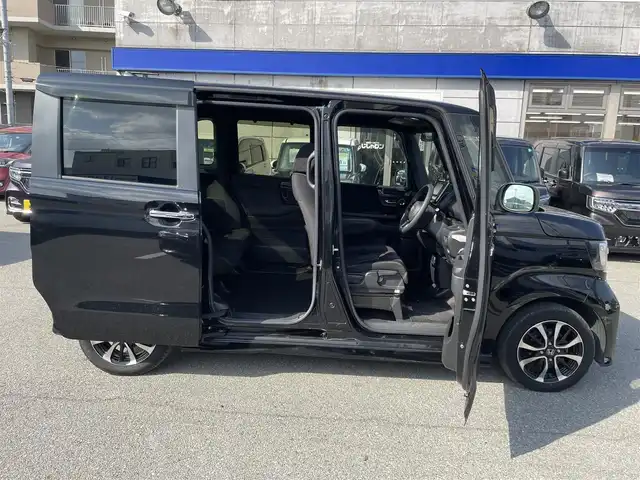 ホンダ Ｎ ＢＯＸ カスタム G L ホンダセンシング 兵庫県 2017(平29)年 10.3万km クリスタルブラックパール 禁煙車/ホンダセンシング/・衝突軽減ブレーキ〈CMBS〉/・誤発進抑制機能/・後方誤発進抑制機能/・歩行者事故低減ステアリング/・路外逸脱抑制機能/・ACC〈アダプティブ・クルーズ・コントロール〉/・LKAS〈車線維持支援システム〉/・オートハイビーム/・先行車発進お知らせ機能、標識認識機能/社外ナビ/・AVN138M/・CD/ワンセグ/バックカメラ/左側パワースライドドア/スペアキー/LEDヘッドライト/ビルトインETC