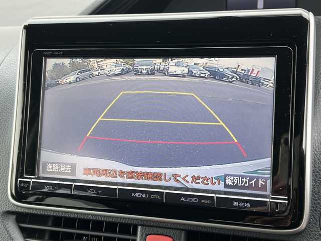 トヨタ エスクァイア Xi 秋田県 2014(平26)年 9.5万km ホワイトパールクリスタルシャイン ・ワンオーナー/・４WD/・寒冷地仕様/・片側パワースライドドア/・純正ナビ/・フルセグTV/・Bluetooth/・後席用モニター/・ETC/・バックカメラ/・オートライト/・スペアキー/・エンジンスターター/・夏タイヤ積込み