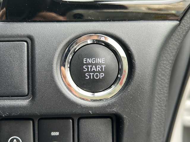 トヨタ エスクァイア Xi 秋田県 2014(平26)年 9.5万km ホワイトパールクリスタルシャイン ・ワンオーナー/・４WD/・寒冷地仕様/・片側パワースライドドア/・純正ナビ/・フルセグTV/・Bluetooth/・後席用モニター/・ETC/・バックカメラ/・オートライト/・スペアキー/・エンジンスターター/・夏タイヤ積込み