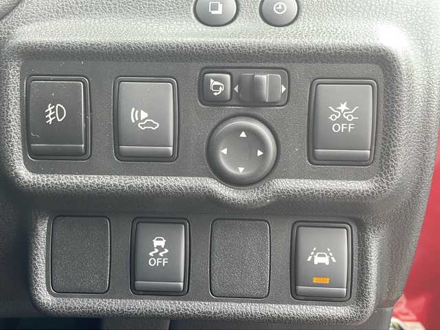 日産 ノート e－パワー X Vセレクション 千葉県 2020(令2)年 0.6万km ガーネットレッド ナビMM319D-W 全方位カメラ ETC 革調シートカバー ETC デジタルインナーミラー LEDライト オートライト 前後ソナー エマージェンシーブレーキ LDW フォグライト スマートキー