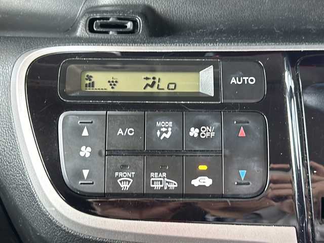 ホンダ Ｎ ＢＯＸ G Lパッケージ 鳥取県 2014(平26)年 17.4万km プレミアムホワイトパール フルタイム4WD/スマートキー/左側パワースライド/純正メモリナビ/バックカメラ/イオンエアコン/保証書・取説