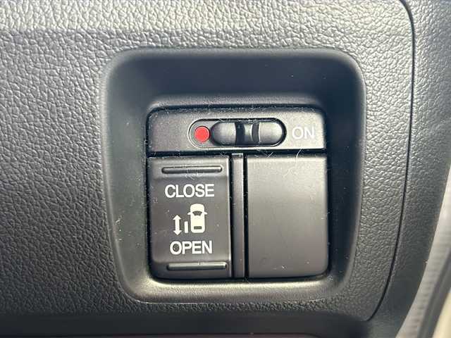 ホンダ Ｎ ＢＯＸ G Lパッケージ 鳥取県 2014(平26)年 17.4万km プレミアムホワイトパール フルタイム4WD/スマートキー/左側パワースライド/純正メモリナビ/バックカメラ/イオンエアコン/保証書・取説