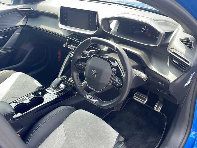プジョー ２０８ GT ライン 山口県 2020(令2)年 7.3万km 青Ｍ ワンオーナー/純正ディスプレイオーディオ/(AM/FM/USB)/バックカメラ/前後ドライブレコーダー/ＥＴＣ/コーナーセンサー/レーンキープアシスト/クルーズコントロール/ハーフレザーシート/パドルシフト/ステアリングスイッチ/オートライト/LEDヘッドランプ/プッシュスタート/スマートキー×２/アイドリングストップ/置くだけ充電/純正アルミホイール/純正フロアマット/取扱説明書/保証書