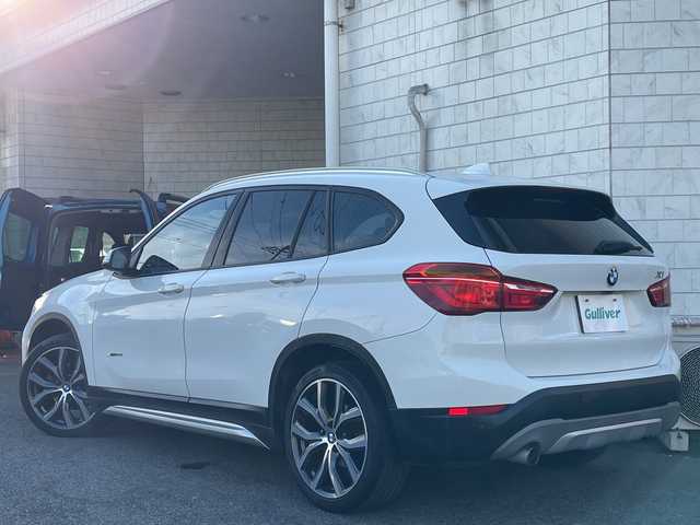 ＢＭＷ Ｘ１ xDrive 18d xライン 神奈川県 2016(平28)年 7.7万km アルピンホワイトⅢ 純正ナビ【CD/DVD/BT/USB】/バックカメラ/前後コーナーセンサー/クルーズコントロール/電動パーキングブレーキ/横滑り防止装置/盗難防止装置/ステアリングスイッチ/オートライト/純正19インチアルミ/ルームミラ一一体型ETC/前後ドライブレコーダー/ステアリングスイッチ/社外フロアマット/ハーフレザーシート/ISOFIX/ホイール付きスタットレスタイヤ積込/取扱説明書/新車時保証書/スペアキー×１