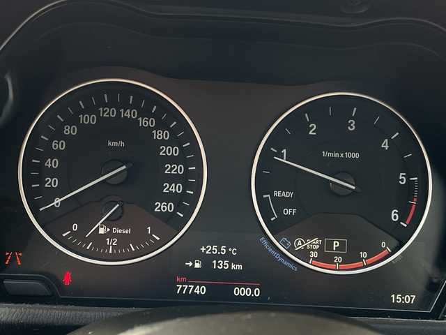 ＢＭＷ Ｘ１ xDrive 18d xライン 神奈川県 2016(平28)年 7.7万km アルピンホワイトⅢ 純正ナビ【CD/DVD/BT/USB】/バックカメラ/前後コーナーセンサー/クルーズコントロール/電動パーキングブレーキ/横滑り防止装置/盗難防止装置/ステアリングスイッチ/オートライト/純正19インチアルミ/ルームミラ一一体型ETC/前後ドライブレコーダー/ステアリングスイッチ/社外フロアマット/ハーフレザーシート/ISOFIX/ホイール付きスタットレスタイヤ積込/取扱説明書/新車時保証書/スペアキー×１