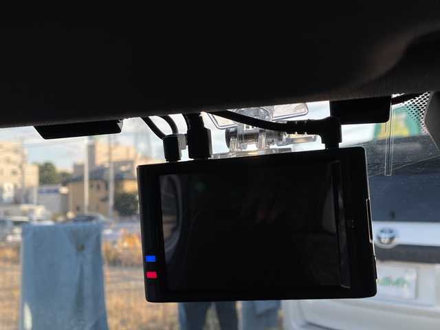 ＢＭＷ Ｘ１ xDrive 18d xライン 神奈川県 2016(平28)年 7.7万km アルピンホワイトⅢ 純正ナビ【CD/DVD/BT/USB】/バックカメラ/前後コーナーセンサー/クルーズコントロール/電動パーキングブレーキ/横滑り防止装置/盗難防止装置/ステアリングスイッチ/オートライト/純正19インチアルミ/ルームミラ一一体型ETC/前後ドライブレコーダー/ステアリングスイッチ/社外フロアマット/ハーフレザーシート/ISOFIX/ホイール付きスタットレスタイヤ積込/取扱説明書/新車時保証書/スペアキー×１