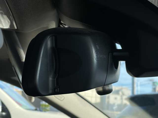 ＢＭＷ Ｘ１ xDrive 18d xライン 神奈川県 2016(平28)年 7.7万km アルピンホワイトⅢ 純正ナビ【CD/DVD/BT/USB】/バックカメラ/前後コーナーセンサー/クルーズコントロール/電動パーキングブレーキ/横滑り防止装置/盗難防止装置/ステアリングスイッチ/オートライト/純正19インチアルミ/ルームミラ一一体型ETC/前後ドライブレコーダー/ステアリングスイッチ/社外フロアマット/ハーフレザーシート/ISOFIX/ホイール付きスタットレスタイヤ積込/取扱説明書/新車時保証書/スペアキー×１