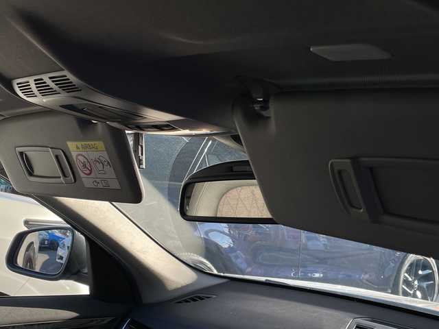 ＢＭＷ Ｘ１ xDrive 18d xライン 神奈川県 2016(平28)年 7.7万km アルピンホワイトⅢ 純正ナビ【CD/DVD/BT/USB】/バックカメラ/前後コーナーセンサー/クルーズコントロール/電動パーキングブレーキ/横滑り防止装置/盗難防止装置/ステアリングスイッチ/オートライト/純正19インチアルミ/ルームミラ一一体型ETC/前後ドライブレコーダー/ステアリングスイッチ/社外フロアマット/ハーフレザーシート/ISOFIX/ホイール付きスタットレスタイヤ積込/取扱説明書/新車時保証書/スペアキー×１