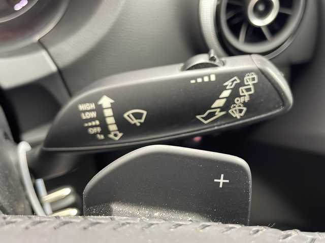 アウディ Ａ３ SB1．4TFSIシリンダーオンデマンド 宮城県 2016(平28)年 9万km ミトスブラックメタリック 禁煙車/純正ナビ/・フルセグTV/・BT.CD.DVD.SD/バックカメラ/クルーズコントロール/コーナーセンサー（前後）/アイドリングストップ/ステアリングスイッチ/パドルシフト/ETC/HIDヘッドライト/純正17インチAW/純正フロアマット/社外ドライブレコーダー