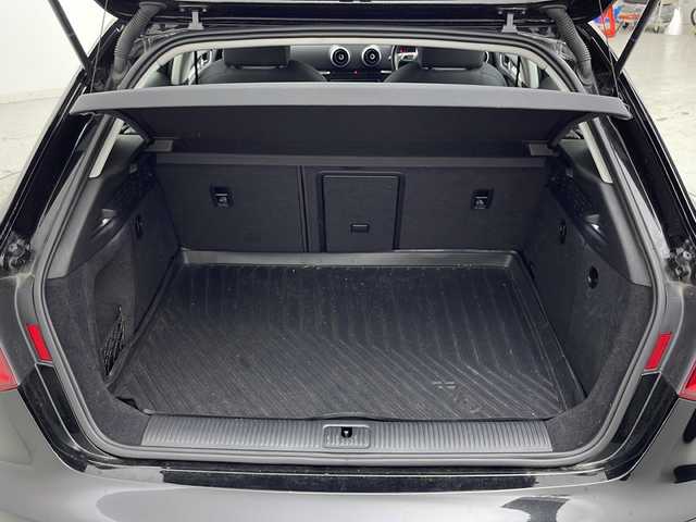 アウディ Ａ３ SB1．4TFSIシリンダーオンデマンド 宮城県 2016(平28)年 9万km ミトスブラックメタリック 禁煙車/純正ナビ/・フルセグTV/・BT.CD.DVD.SD/バックカメラ/クルーズコントロール/コーナーセンサー（前後）/アイドリングストップ/ステアリングスイッチ/パドルシフト/ETC/HIDヘッドライト/純正17インチAW/純正フロアマット/社外ドライブレコーダー