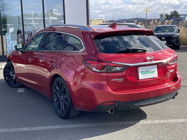 マツダ アテンザ ワゴン XD Lパッケージ 道東・釧路十勝 2015(平27)年 10.6万km ソウルレッドプレミアムメタリック ・４WD/・純正ナビ/（ラジオ・BT・CD・DVD・USB・AUX・フルセグ）/・バックカメラ/・ETC/・アイドリングスストップ/・ヘッドアップディスプレイ/・レーンキープアシスト/・本革ステアリング/・前方ドライブレコーダー/・レーダークルーズコントロール/・コーナーセンサー後方/・BOSEプレミアムサウンド/・レザーシート/・パワーシート/・レーンキープアシスト/・ルーフレール/・横滑り防止装置/・シートヒーター全席/・オートエアコン/・オートライト/・スマートキー/・プッシュスタート/・純正19インチアルミホイール/・純正フロアマット/・LEDヘッドライト/・フロントフォグライト/・リアフォグ/・社外18インチアルミホイール冬タイヤ積込/（2017年製造　3mm山）