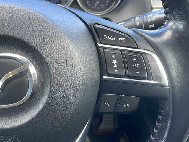 マツダ アテンザ ワゴン XD Lパッケージ 道東・釧路十勝 2015(平27)年 10.6万km ソウルレッドプレミアムメタリック ・４WD/・純正ナビ/（ラジオ・BT・CD・DVD・USB・AUX・フルセグ）/・バックカメラ/・ETC/・アイドリングスストップ/・ヘッドアップディスプレイ/・レーンキープアシスト/・本革ステアリング/・前方ドライブレコーダー/・レーダークルーズコントロール/・コーナーセンサー後方/・BOSEプレミアムサウンド/・レザーシート/・パワーシート/・レーンキープアシスト/・ルーフレール/・横滑り防止装置/・シートヒーター全席/・オートエアコン/・オートライト/・スマートキー/・プッシュスタート/・純正19インチアルミホイール/・純正フロアマット/・LEDヘッドライト/・フロントフォグライト/・リアフォグ/・社外18インチアルミホイール冬タイヤ積込/（2017年製造　3mm山）