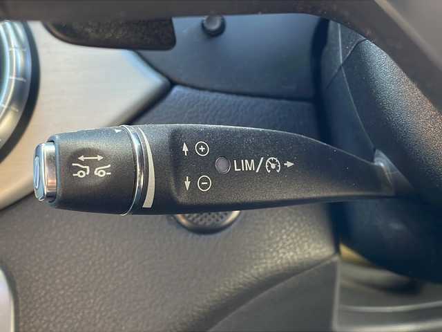 メルセデス・ベンツ ＣＬＡ１８０ AMGライン 福島県 2014(平26)年 8.3万km カルサイトホワイト ＡＭＧ　純ナビ　フルセグＴＶ　ＢＴ　ＢＳＭ　Ｄ席Ｐシート　前後Ｐセンサー　シートメモリ　追従クルコン　レーンキープ　ＥＣＯモード　ステリモ　電子Ｐ　純正フロアマット　黒革巻ステアリング　リモコンキー