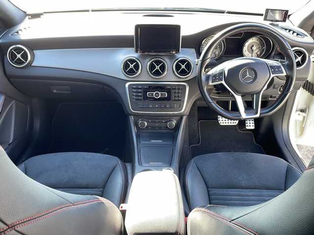 メルセデス・ベンツ ＣＬＡ１８０ AMGライン 福島県 2014(平26)年 8.3万km カルサイトホワイト ＡＭＧ　純ナビ　フルセグＴＶ　ＢＴ　ＢＳＭ　Ｄ席Ｐシート　前後Ｐセンサー　シートメモリ　追従クルコン　レーンキープ　ＥＣＯモード　ステリモ　電子Ｐ　純正フロアマット　黒革巻ステアリング　リモコンキー