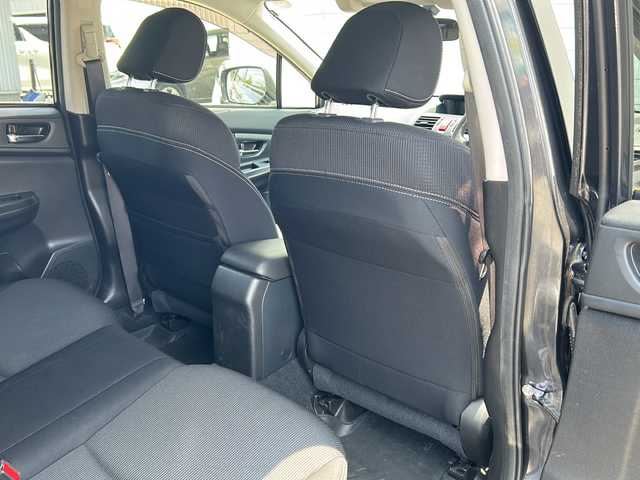 スバル インプレッサ スポーツ 2．0i アイサイト 秋田県 2013(平25)年 3.7万km ダークグレーメタリック ○4WD/○寒冷地仕様/○ストラーダナビ(BT/CD/DVD)/○フルセグTV/○ビルトインETC/○全車速追従機能付クルーズコントロール/○アイサイトver2/・プリクラッシュブレーキ/・AT誤発進抑制制御/・ふらつき警報/・車線逸脱警報/・先行車発進お知らせ/・ステレオカメラ/○ビークルダイナミクスコントロール/○オートライト/○オートエアコン/○本革巻きステアリング/○パドルシフト/○純正16インチアルミホイール/○リモコンキー/○イモビライザー