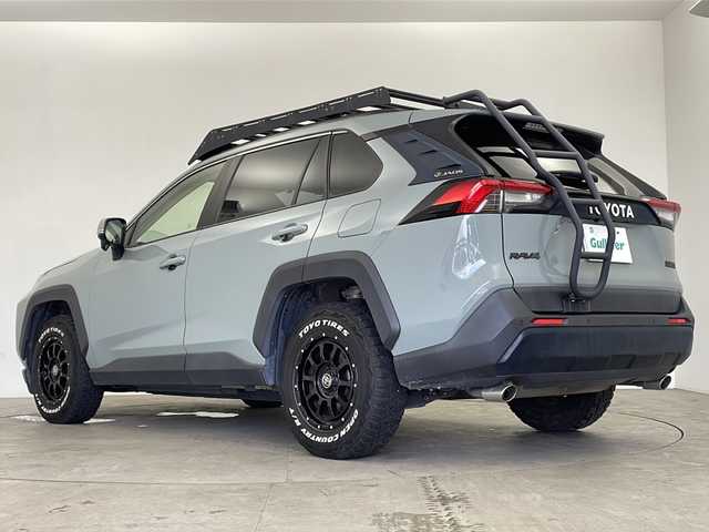 トヨタ ＲＡＶ４ アドベンチャー オフロードPKG 鹿児島県 2020(令2)年 5.4万km アーバンカーキ ワンオーナー/社外9インチナビ/（AM/FM/CD/DVD/Bluetooth)/ビルトインETC/バックカメラ/トヨタセーフティセンス/・プリクラッシュセーフティ/・レーントレーシングアシスト/・レーダークルーズコントロール/・オートマチックハイビーム/・ロードサインアシスト/・先行車発進告知機能/ルーフキャリア/置くだけ充電/D席パワーシート/パワーバックドア/デジタルインナーミラー/ステアリングスイッチ/LEDヘッドライト/スマートキー/プッシュスタート/禁煙車