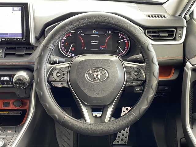 トヨタ ＲＡＶ４ アドベンチャー オフロードPKG 鹿児島県 2020(令2)年 5.4万km アーバンカーキ ワンオーナー/社外9インチナビ/（AM/FM/CD/DVD/Bluetooth)/ビルトインETC/バックカメラ/トヨタセーフティセンス/・プリクラッシュセーフティ/・レーントレーシングアシスト/・レーダークルーズコントロール/・オートマチックハイビーム/・ロードサインアシスト/・先行車発進告知機能/ルーフキャリア/置くだけ充電/D席パワーシート/パワーバックドア/デジタルインナーミラー/ステアリングスイッチ/LEDヘッドライト/スマートキー/プッシュスタート/禁煙車