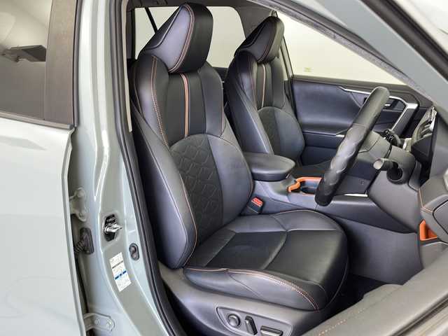 トヨタ ＲＡＶ４ アドベンチャー オフロードPKG 鹿児島県 2020(令2)年 5.4万km アーバンカーキ ワンオーナー/社外9インチナビ/（AM/FM/CD/DVD/Bluetooth)/ビルトインETC/バックカメラ/トヨタセーフティセンス/・プリクラッシュセーフティ/・レーントレーシングアシスト/・レーダークルーズコントロール/・オートマチックハイビーム/・ロードサインアシスト/・先行車発進告知機能/ルーフキャリア/置くだけ充電/D席パワーシート/パワーバックドア/デジタルインナーミラー/ステアリングスイッチ/LEDヘッドライト/スマートキー/プッシュスタート/禁煙車