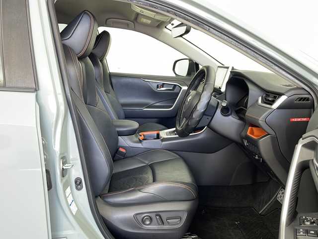 トヨタ ＲＡＶ４ アドベンチャー オフロードPKG 鹿児島県 2020(令2)年 5.4万km アーバンカーキ ワンオーナー/社外9インチナビ/（AM/FM/CD/DVD/Bluetooth)/ビルトインETC/バックカメラ/トヨタセーフティセンス/・プリクラッシュセーフティ/・レーントレーシングアシスト/・レーダークルーズコントロール/・オートマチックハイビーム/・ロードサインアシスト/・先行車発進告知機能/ルーフキャリア/置くだけ充電/D席パワーシート/パワーバックドア/デジタルインナーミラー/ステアリングスイッチ/LEDヘッドライト/スマートキー/プッシュスタート/禁煙車
