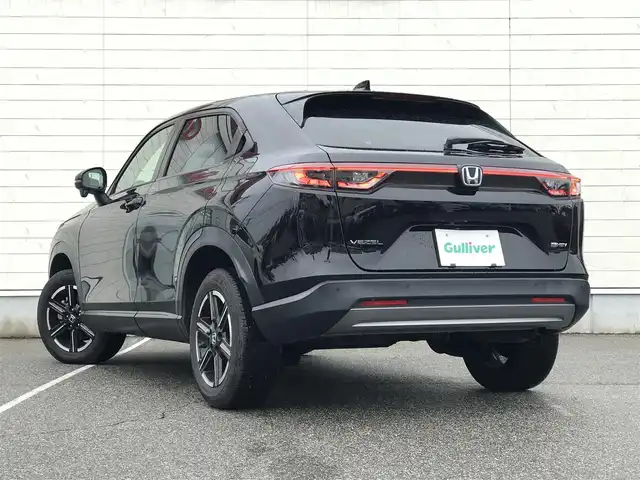 ホンダ ヴェゼル ハイブリッド e:HEV X 富山県 2021(令3)年 6.1万km クリスタルブラックパール 〇社外ナビ/〇Bluetooth/〇USBジャック/〇バックカメラ/〇ビルトインETC/〇ドライブレコーダー/〇アダプティブクルーズコントロール/〇コーナーセンサー/〇ホンダセンシング/〇LEDヘッドランプ/〇LEDフロントフォグランプ/〇オートライト/〇ブラック内装/〇ブラックファブリックシート/〇パドルシフト/〇オートエアコン/〇ウレタン製ステアリングホイール/〇純正16インチアルミホイール/〇リアスポイラー/〇スペアキー/〇禁煙車