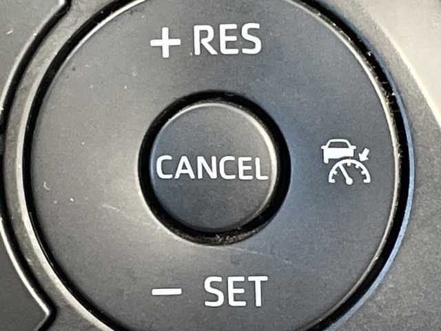 トヨタ カローラツーリング ハイブリッド S 群馬県 2020(令2)年 4.2万km 黒 純正７インチディスプレイオーディオ　アダプティブクルーズコントロール　レーンアシスト　アイドリングsトップ　バックカメラ　ビルトインETC　TVキャンセラー　スマートキー　前後コーナーセンサー