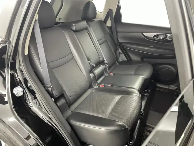 日産 エクストレイル モードプレミア i ハイコントラストインテリア 福島県 2018(平30)年 5.3万km ダイヤモンドブラック 360度セーフティアシスト/・衝突軽減/・踏み間違い防止/・ハイビームアシスト/・車線逸脱警報/・後退時車両検知/・ブラインドスポットモニター/・ダウンヒルアシスト/・クリアランスソナー/純正ナビ/・フルセグ/TV/BT/SD/USB/CD/DVD/BD/FM/AM/バックカメラ/・全方位カメラ/パワーバックドア/追従走行付きクルーズコントロール/LEDオートライト/・フォグライト/レザーシート/純正アルミホイール付きサマータイヤ/ETC/ドラレコ/電子パーキング/・ブレーキホールド/純正フロアマット/純正ドアバイザー/ウィンカーミラー/・電動格納ミラー/・ミラーヒーター/デジタルインナーミラー/プッシュスタート/・スマートキー/・スペアキー