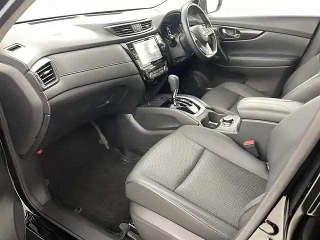 日産 エクストレイル モードプレミア i ハイコントラストインテリア 福島県 2018(平30)年 5.3万km ダイヤモンドブラック 360度セーフティアシスト/・衝突軽減/・踏み間違い防止/・ハイビームアシスト/・車線逸脱警報/・後退時車両検知/・ブラインドスポットモニター/・ダウンヒルアシスト/・クリアランスソナー/純正ナビ/・フルセグ/TV/BT/SD/USB/CD/DVD/BD/FM/AM/バックカメラ/・全方位カメラ/パワーバックドア/追従走行付きクルーズコントロール/LEDオートライト/・フォグライト/レザーシート/純正アルミホイール付きサマータイヤ/ETC/ドラレコ/電子パーキング/・ブレーキホールド/純正フロアマット/純正ドアバイザー/ウィンカーミラー/・電動格納ミラー/・ミラーヒーター/デジタルインナーミラー/プッシュスタート/・スマートキー/・スペアキー