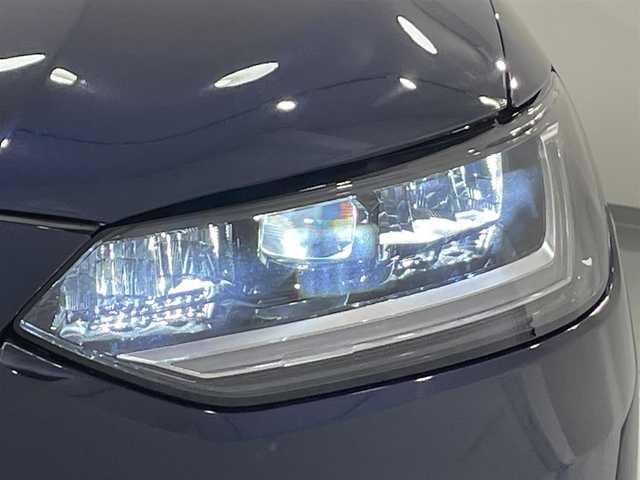 ホンダ ＺＲ－Ｖ ハイブリッド e:HEV Z 愛知県 2024(令6)年 1.1万km ミッドナイトブルービームM 純正９インチナビ　/(USB/AM/フルセグTV/Bluetooth/FM/CarPlay)/アラウンドビューモニター　/ホンダセンシング　/　　-衝突軽減ブレーキ/　　-誤発進抑制機能/　　-路線逸脱抑制機能/　　-アダプティブクルーズコントロール/　　-車線維持支援システム/　　-先行車発進お知らせ機能/　　-標識認識機能/　　-オートハイビーム/　　-ブラインドスポットモニター/電動バックドア　/ビルトインＥＴＣ２．０　/シートヒーター　/ステアリングヒーター　/ドライブレコーダー　/ワイヤレス充電　/ブラインドスポットモニター　/ＬＥＤヘッドライト/パワーシート/パドルシフト/ダウンヒルアシスト